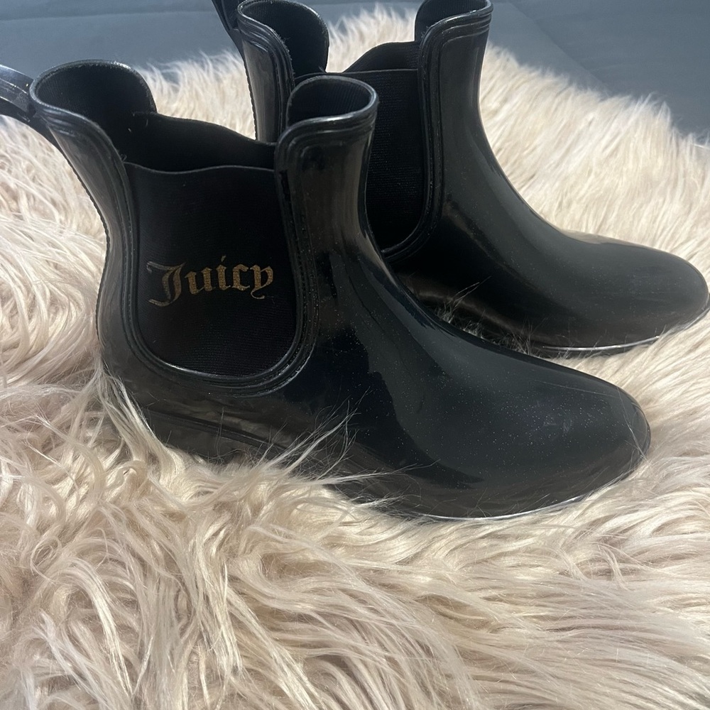Juicy Couture Glossy Black Ankle Boots